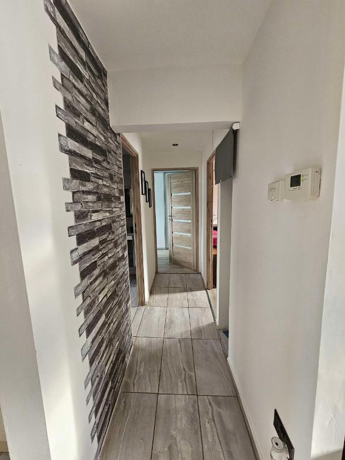 Modern Urban Haven: Stylish Getaway Apartman Lisburn Kültér fotó