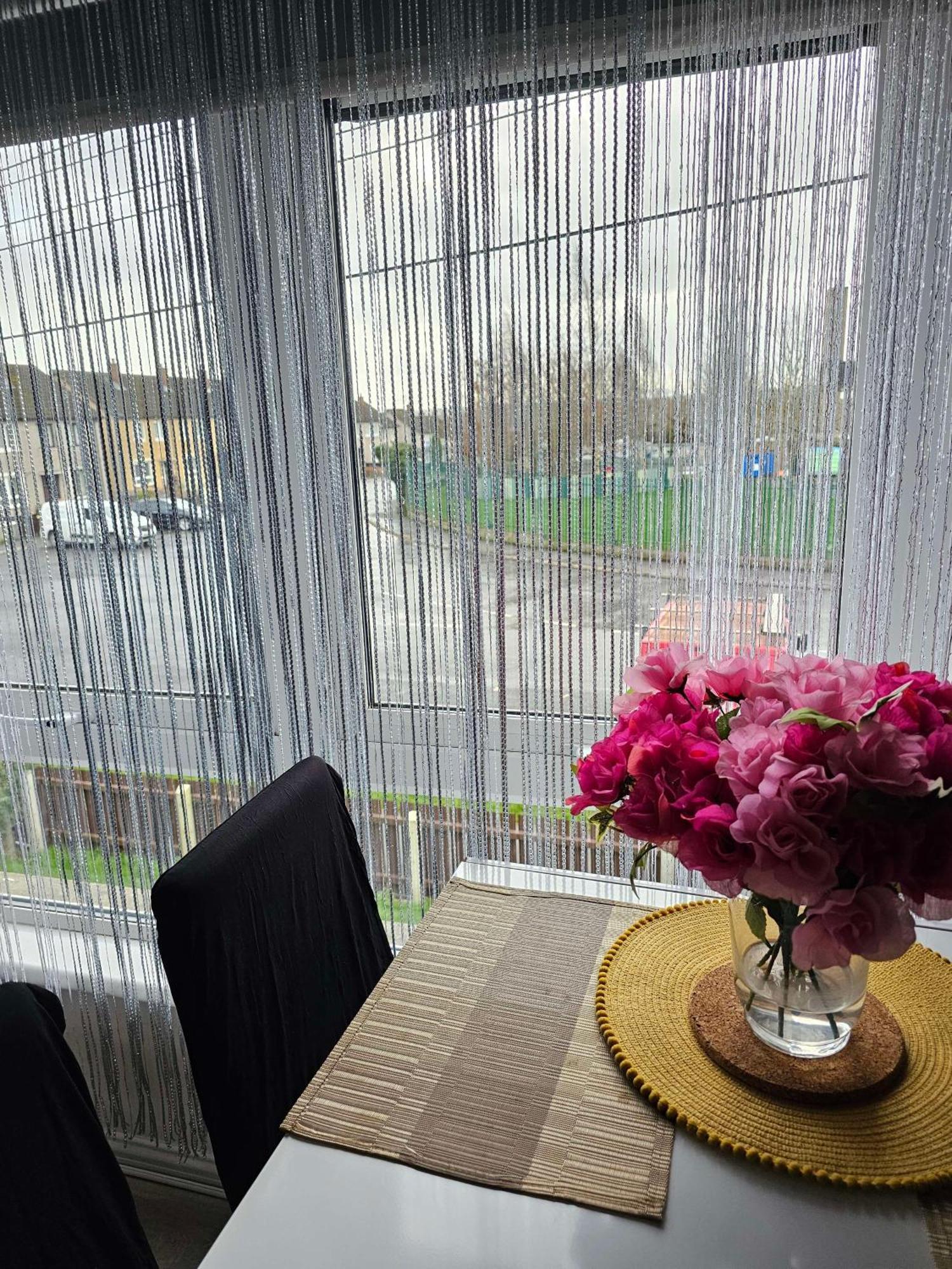 Modern Urban Haven: Stylish Getaway Apartman Lisburn Kültér fotó
